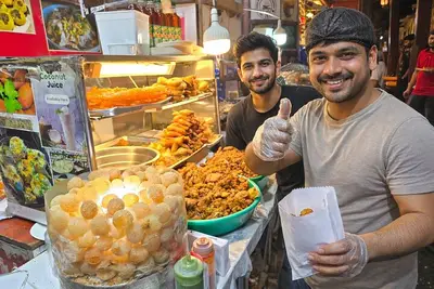 Private Dubai Street Food Tour .