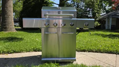 Kenmore 4-Burner Gas Grill With Side Searing Burner Review: Utilitarian Bones, Serious Searing Power