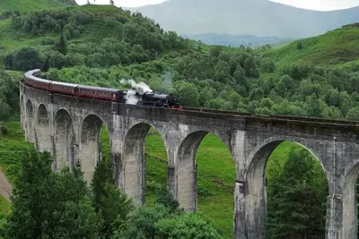 Edinburgh: Glenfinnan Viaduct, Glencoe & Fort William