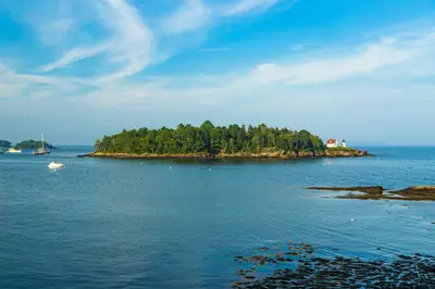 Why Men Who Love Alaska Cruises Should Try a Canada and New England Cruise This Year