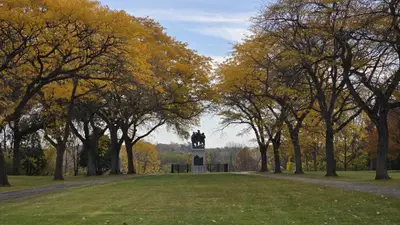 Romance In Ohio This Fall: Discover Why This State Is The Heart of It All!