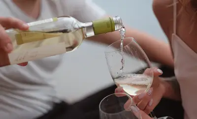 Five Reasons Why Wine Is More Romantic Than Beer